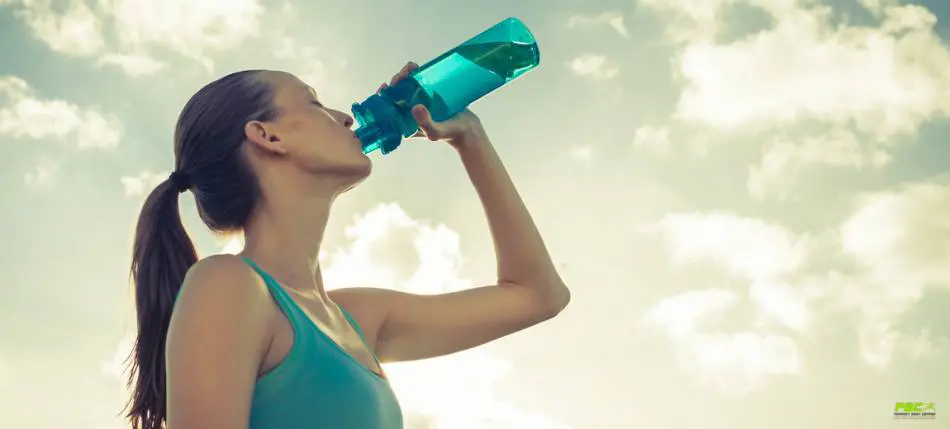 Zadbaj o zdrowy sen i odpowiednie nawodnienie